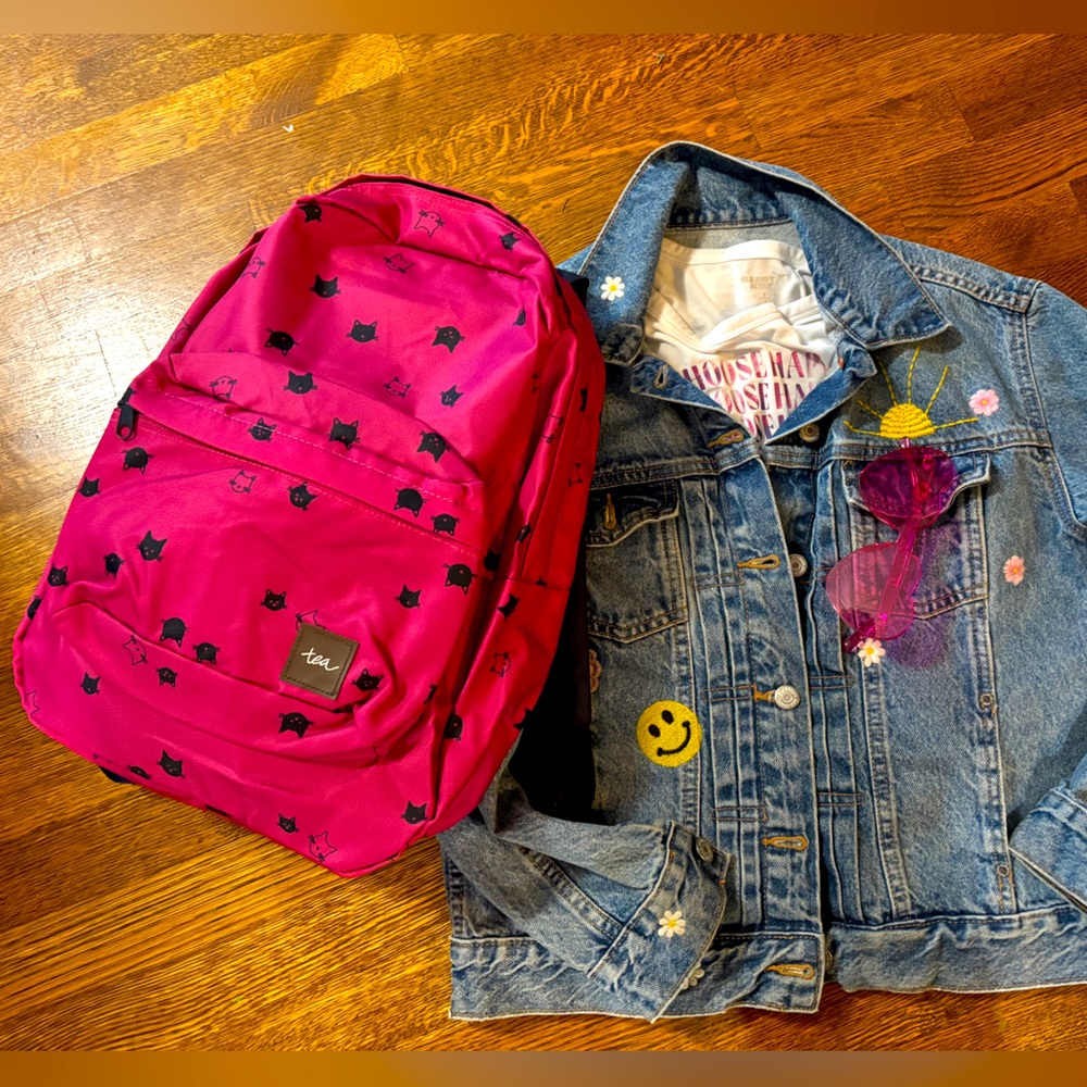 NWT TEA COLLECTION kids backpack, fuschia with navy moggy cat (Scotland print)